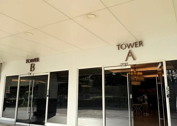 Shell Residences Moa By Jersey