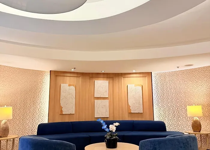 Shell Residences Moa By Jersey *