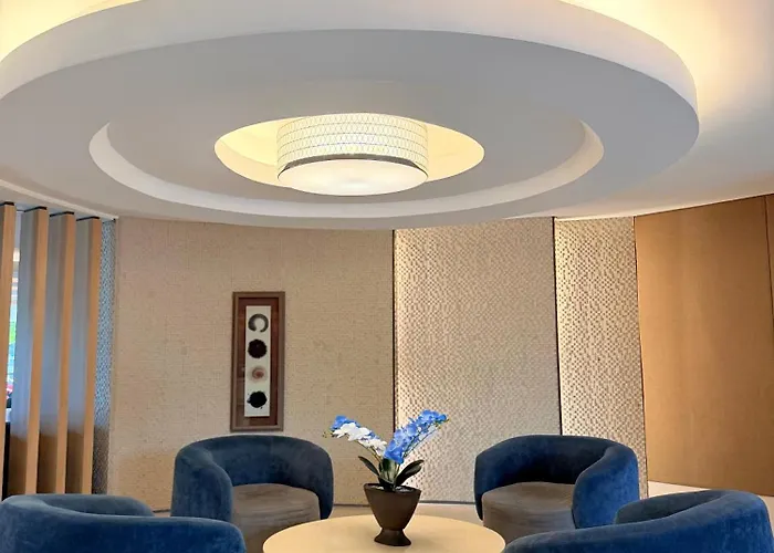 Shell Residences Moa By Jersey *